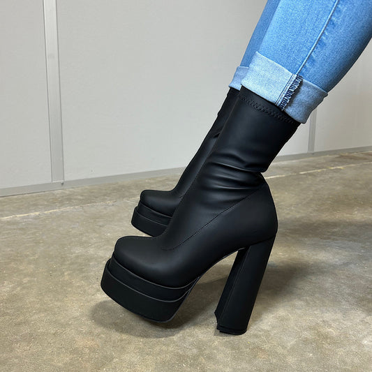 Preorder Dana Black Booties (ETA 6/30-7/10)
